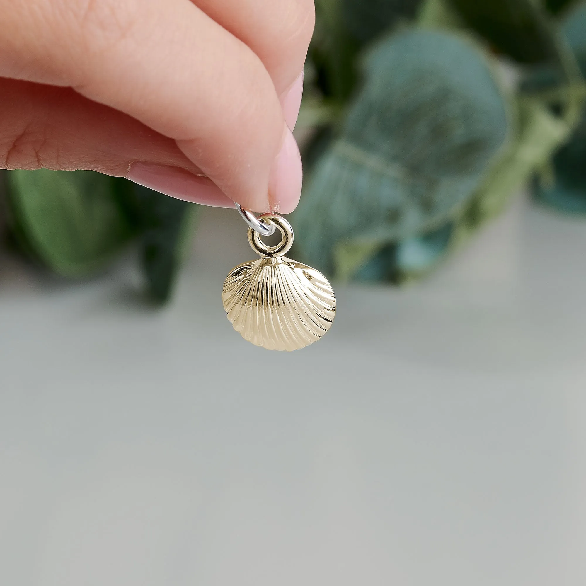 Clam Shell & Crab Gold Charm