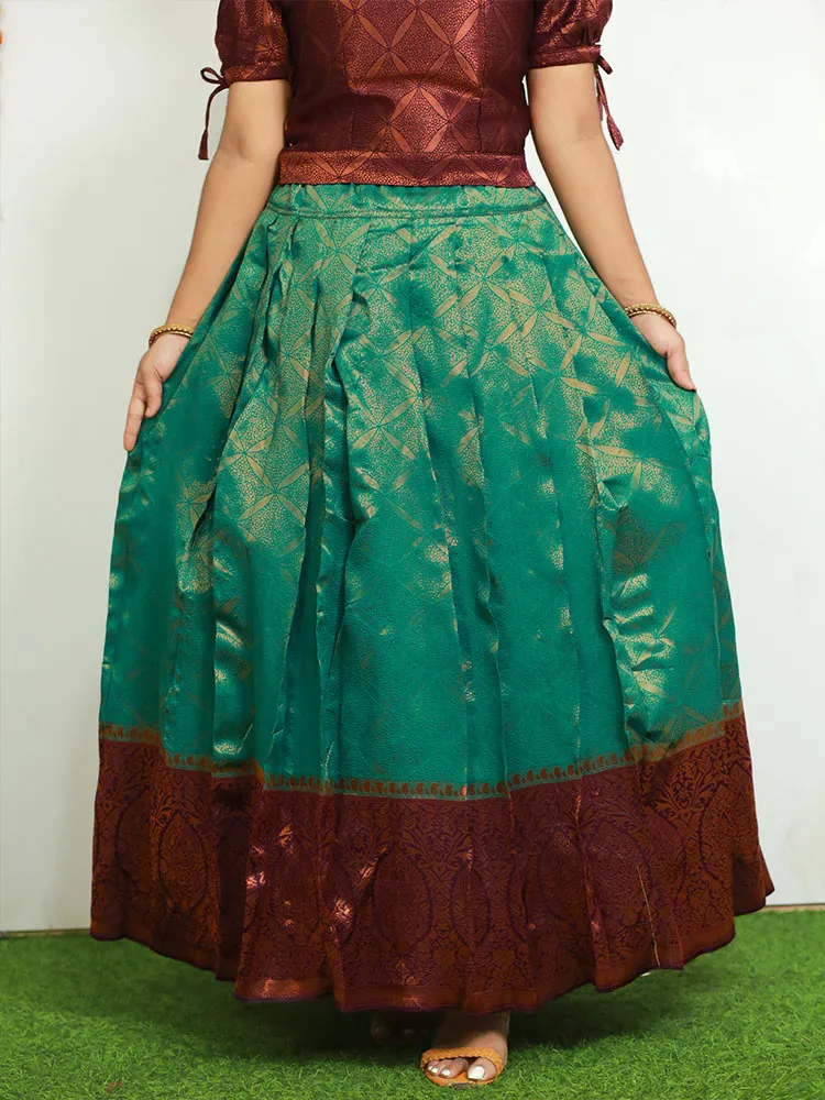 Elegant Brocade Pattupavadai: Puff Sleeve and Round Neckline