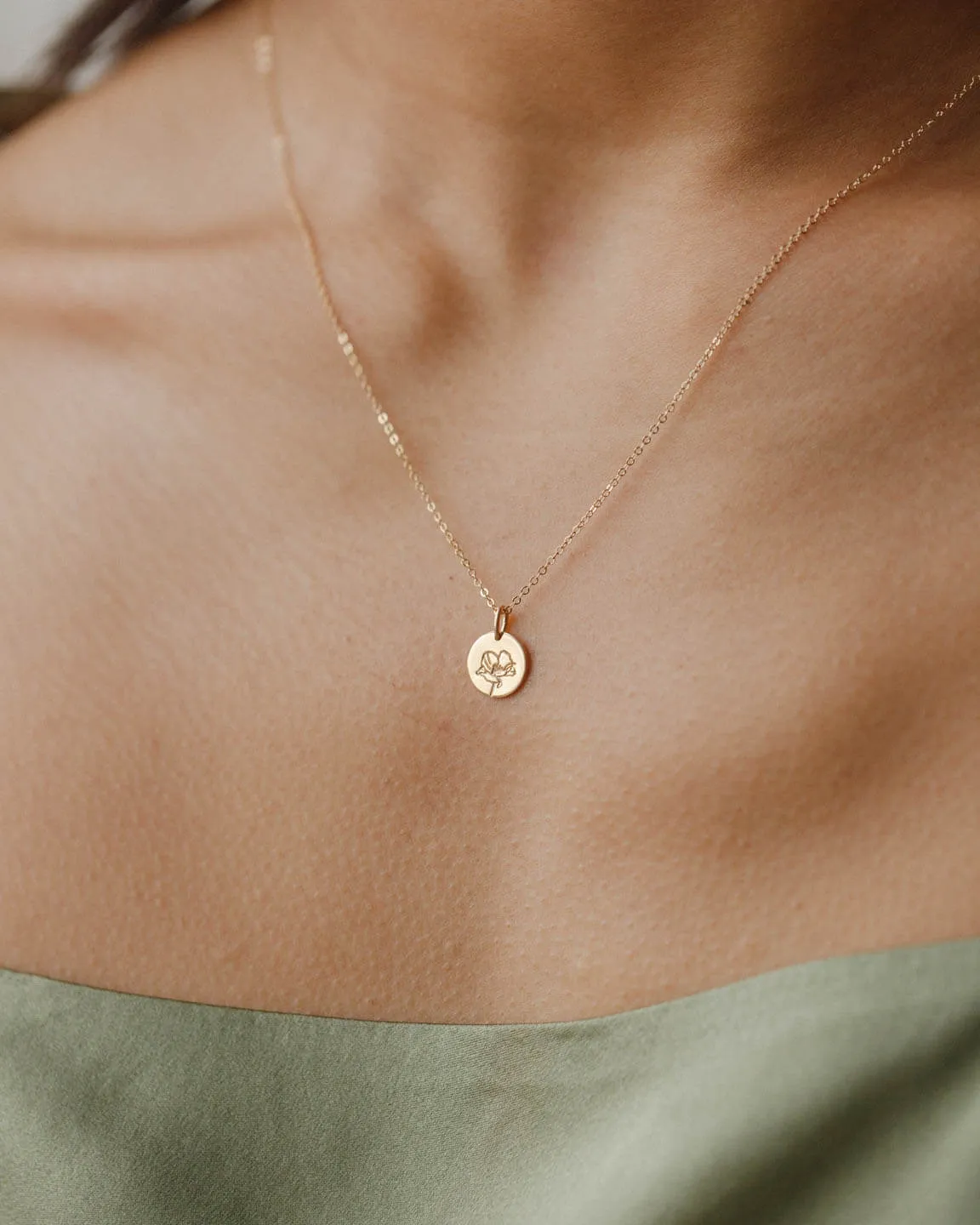 Small Flora Necklace