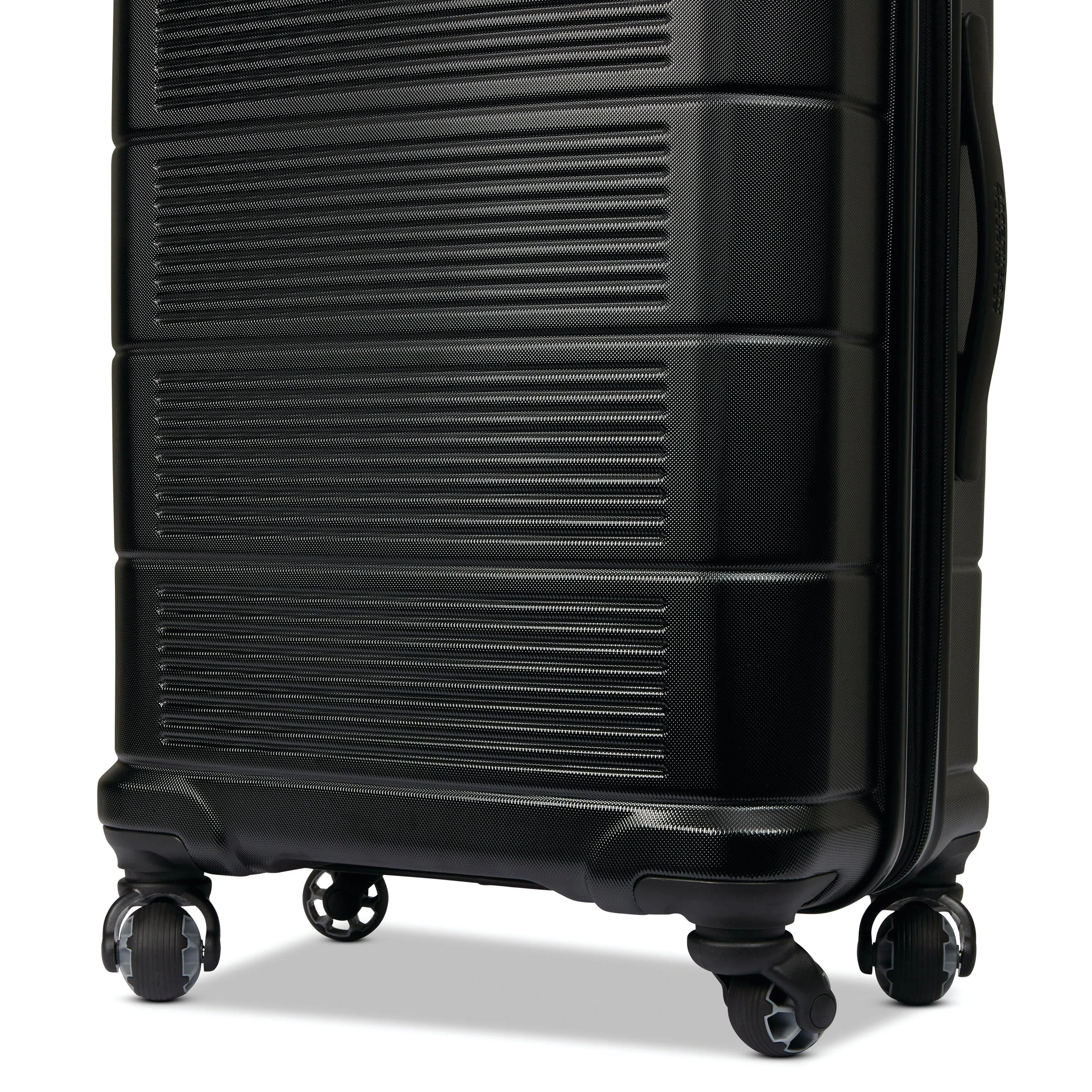 Stratum 2.0 Hardside 28" Large Checked Luggage