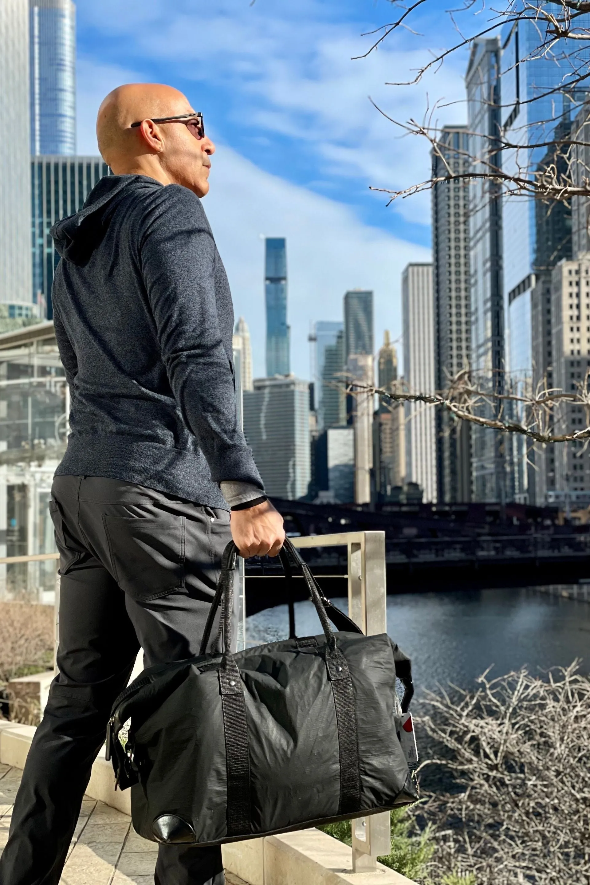 The Weekender Bag in Black